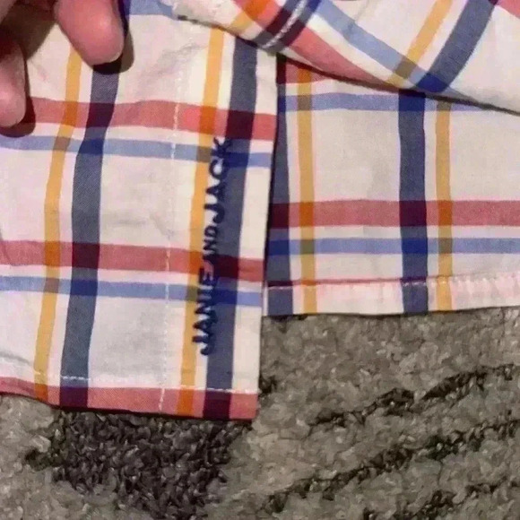 2 Janie and Jack Button Down Shirts size 6 one linen and one cotton - Picture 3 of 7